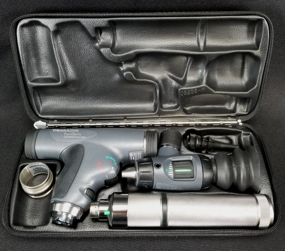 Welch Allyn 3.5v PanOptic Ophthalmoscope Set with MacroView Otoscope