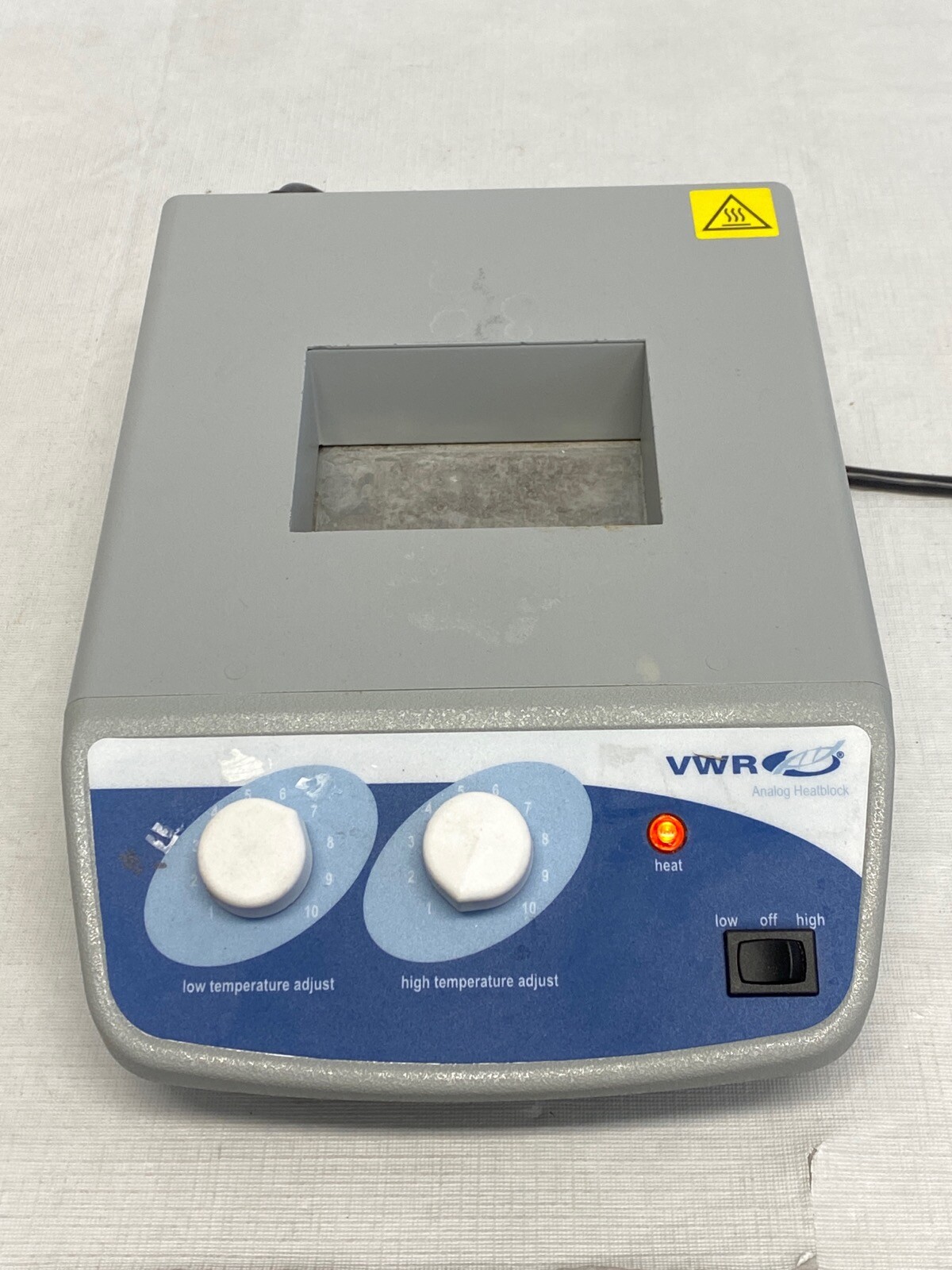 VWR Analog Dry Bath Block Heater Heatblock Variable 120V 110W 50/60Hz 12621-104