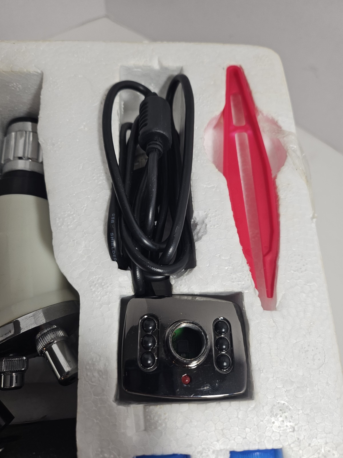 CELESTRON 44320 Digital Microscope Kit- White, OPEN BOX, COMPLETE