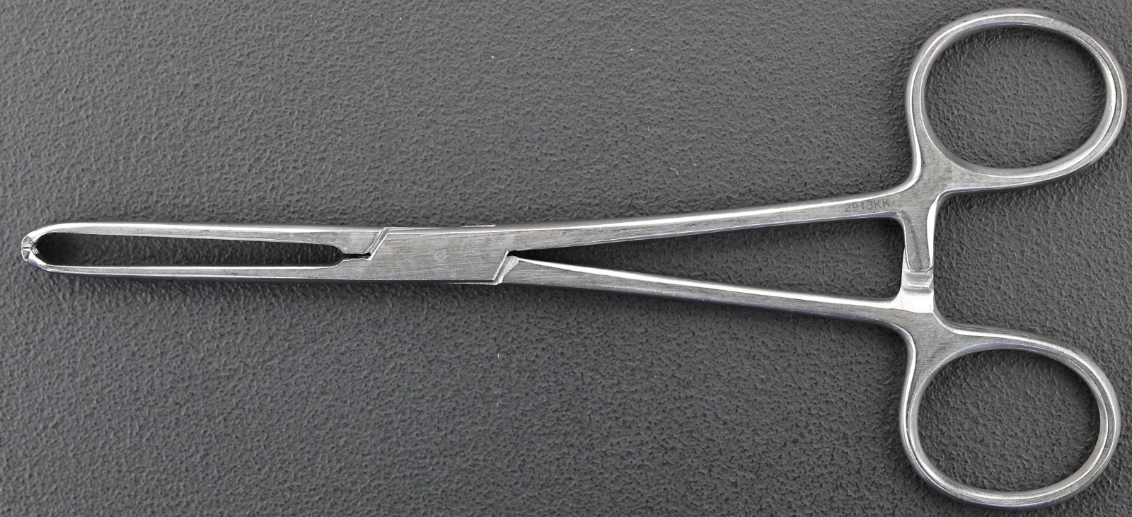 Konig MDS6412015 Allis Tissue Forceps, 5×6 Teeth, 7mm Wide Jaw, Straight, 6-1/8″