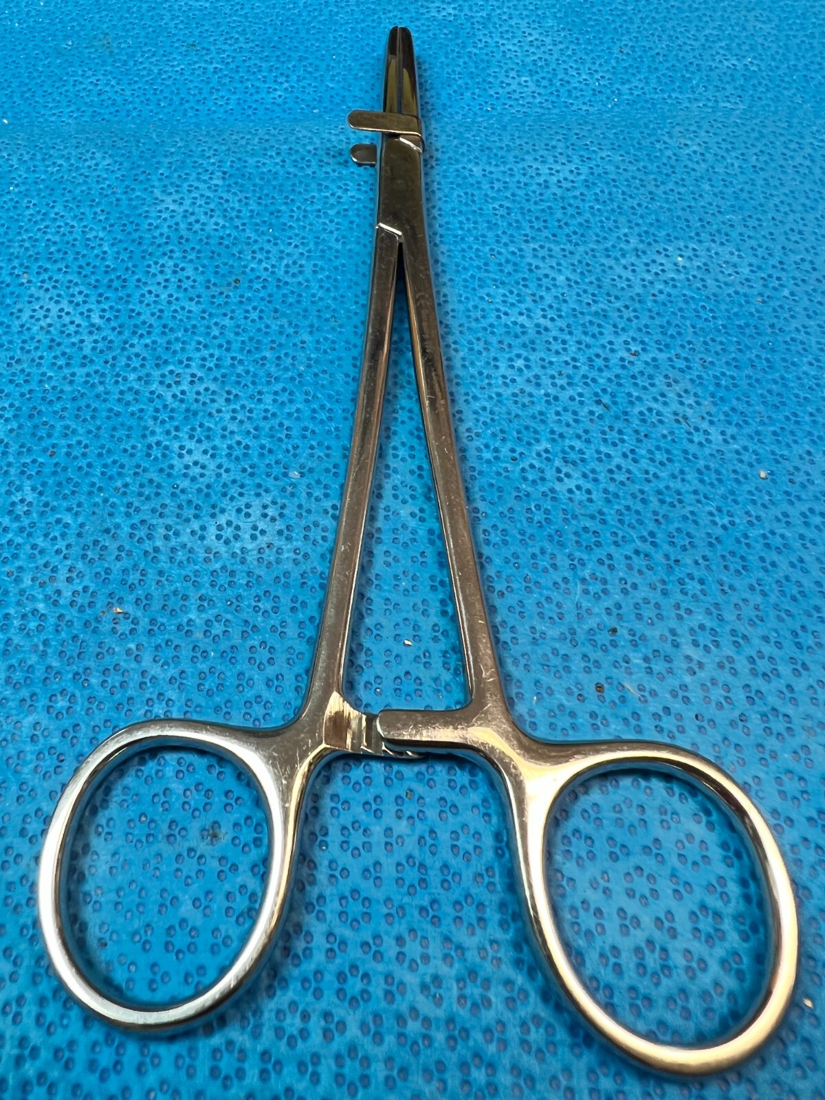 Codman 19-8010 tubing clamp (D827)