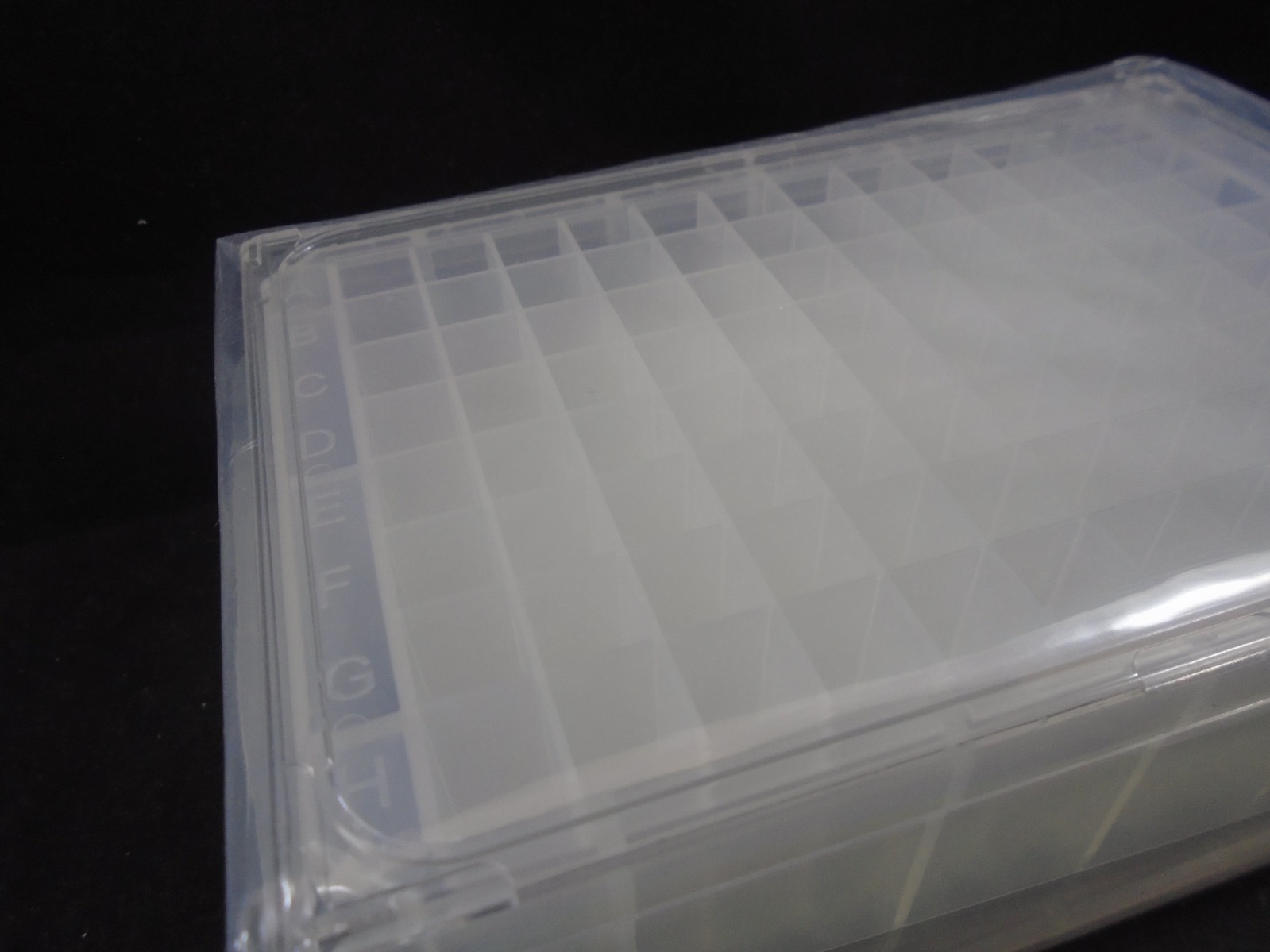 WHATMAN Polypropylene PP 96-Well 2mL Uniplate Round-Bottom Microplate Well
