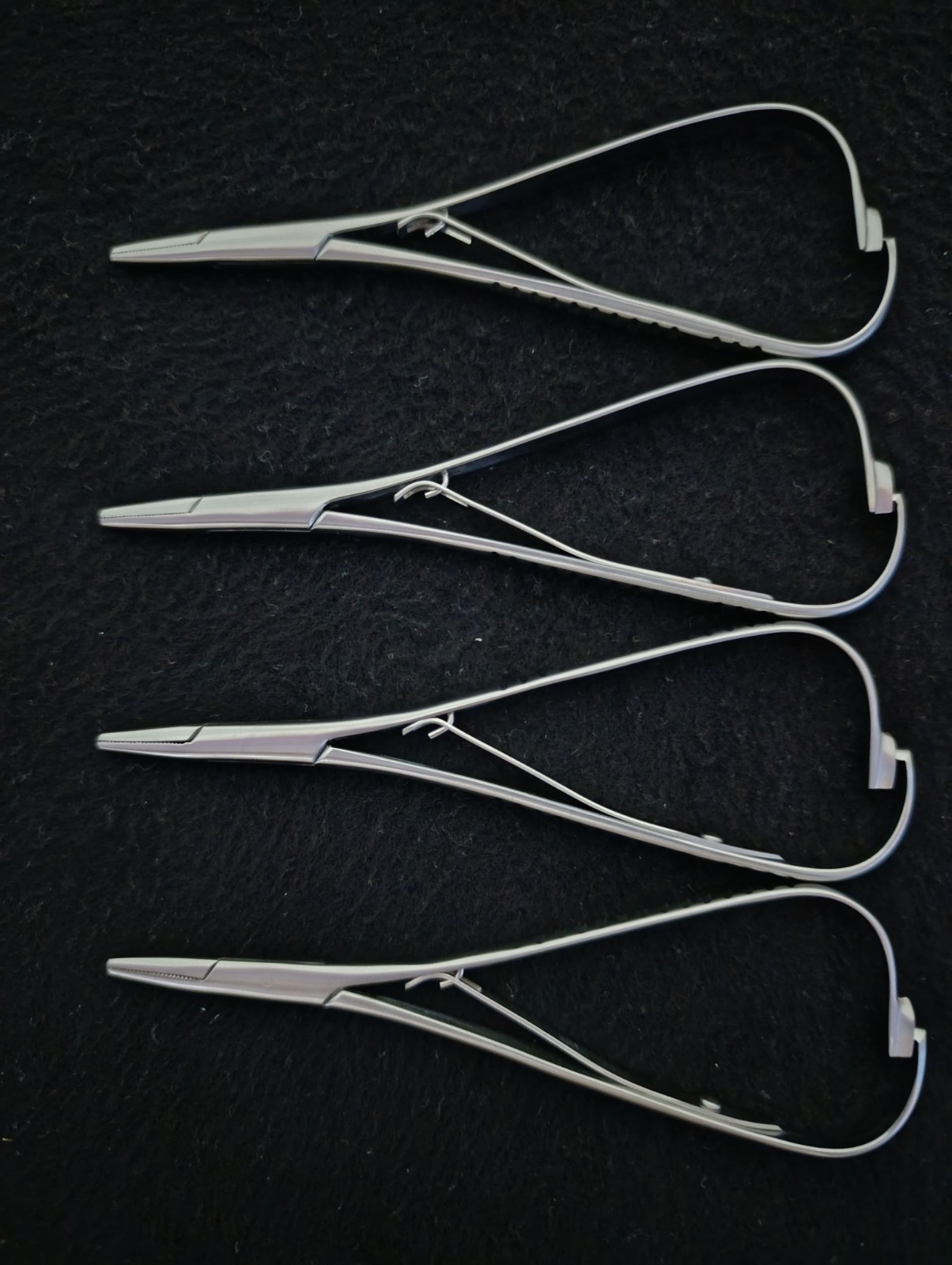 Lot Of 4 Hu Friedy Mathieu Narrow Tip Orthodontic Plier | 678-330