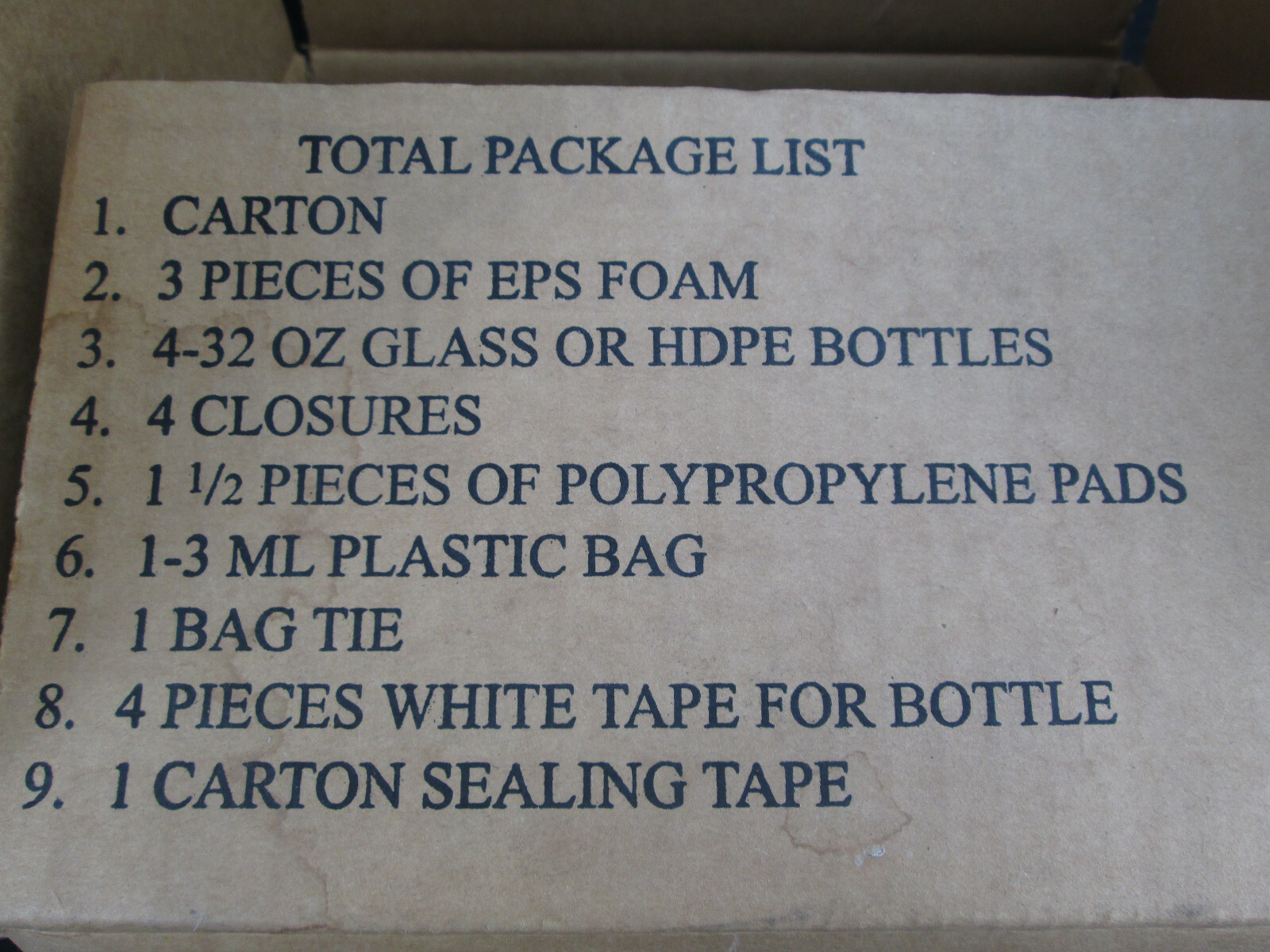 New In Box Lot of 4 SturdeeSeal Plastic Bottles Jars w Lids 32oz 32 Ounces SKUC