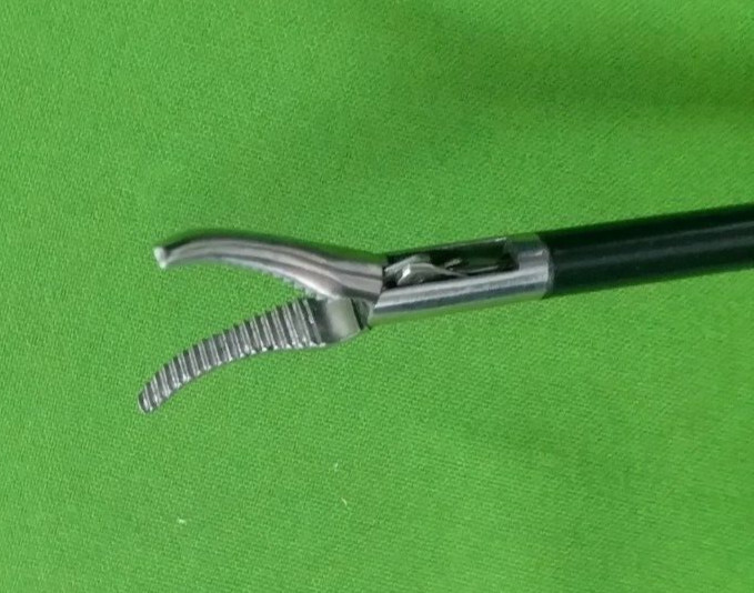 4 PC Laparoscopic Set Needle Holder 5mmx330mm Endoscopy Surgical Instruments