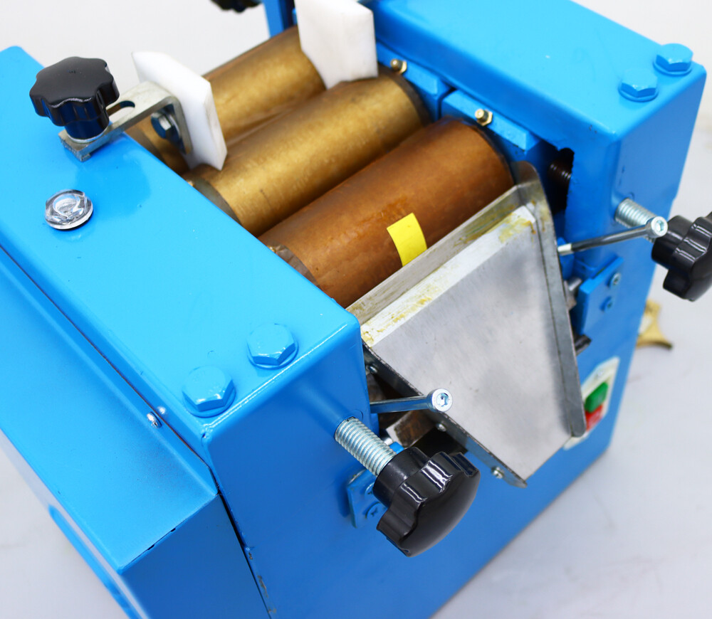 Intbuying NewThree Rolls Grinding Mill Grinder Machine for Lab Applications 110V