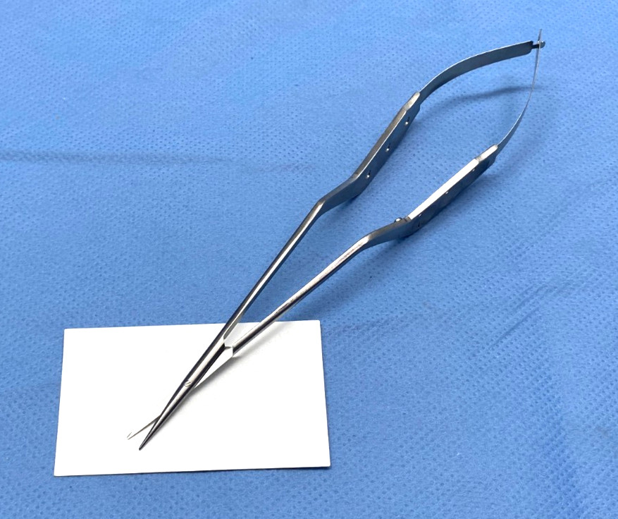 V. Mueller NL4007 Yasargil Microsurgery Scissors, Bayonet, 9″, Germany