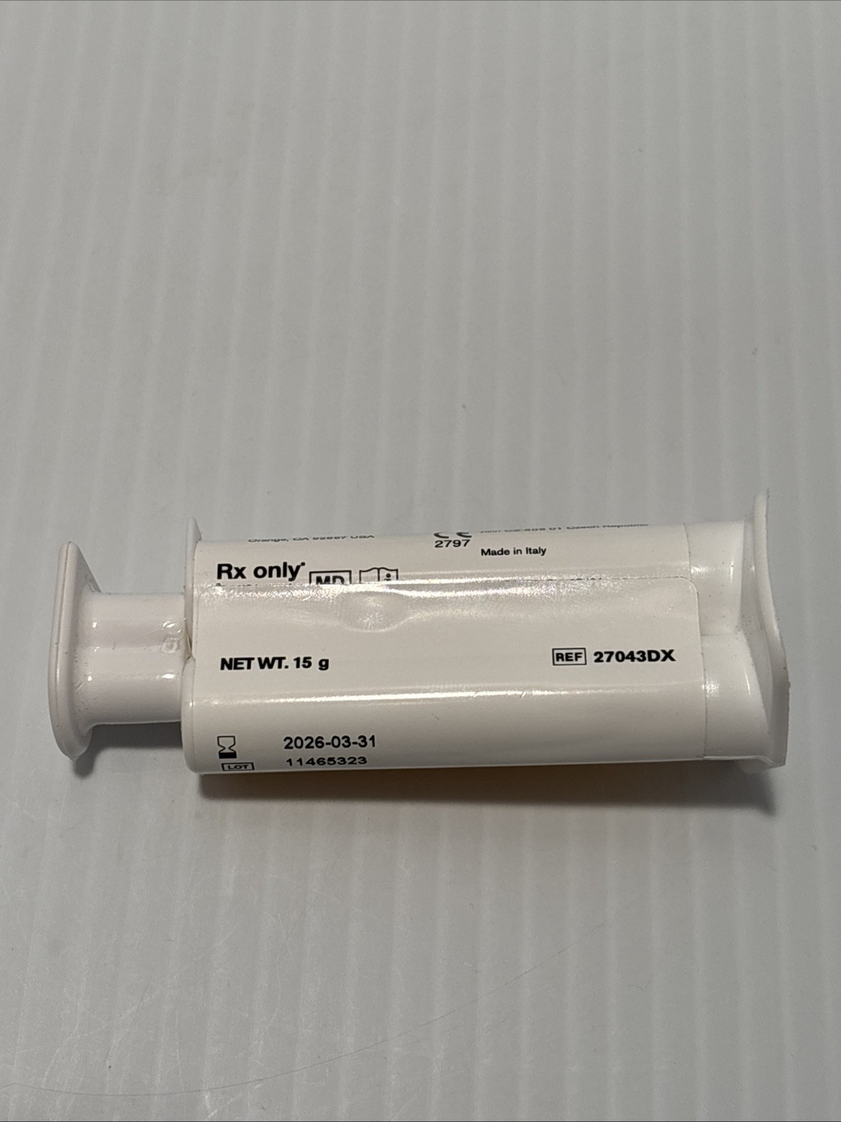 Zone Zinc Oxide Non-Eugenol Temporary Cement – Regular Shade 15 Gm. Dual Syringe