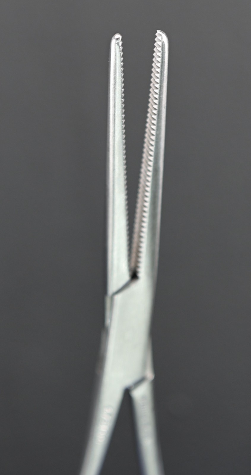 Weck 476100 Mayo-Pean Forceps, Serrated, Straight, 5-5/8″ – Ultrasonic Cleaned