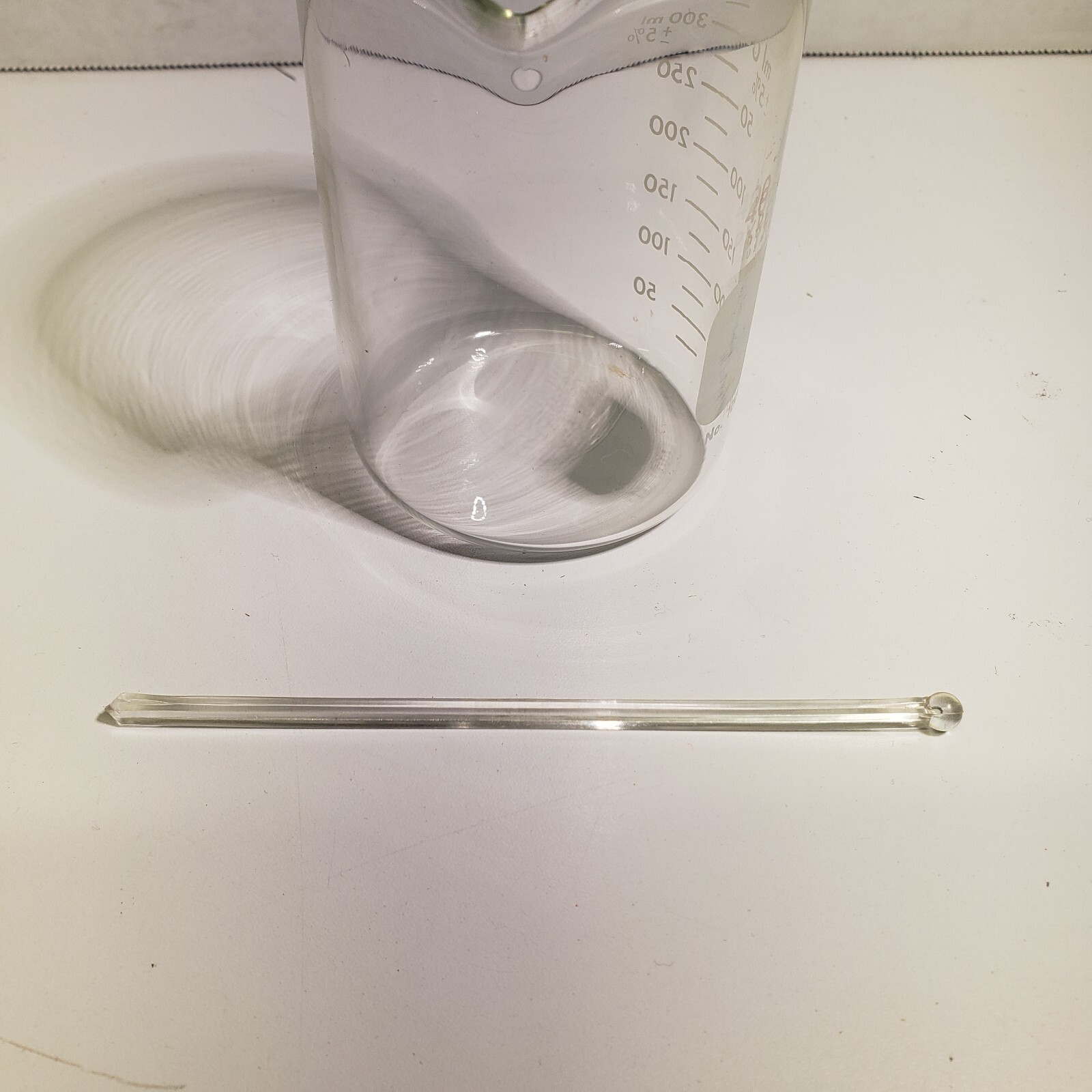 400ml Glass Beaker, Griffin Low Form Graduated, PYREX No. 1003 USA w/ Stir Stick