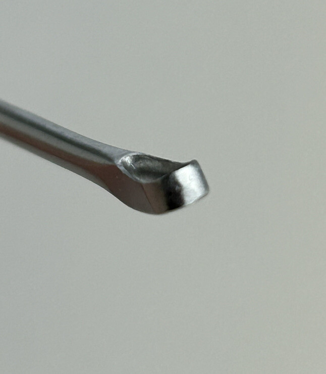 Symmetry 23-5532 Sims Uterine Curette Size 00 Sharp Malleable Shaft 11in Length