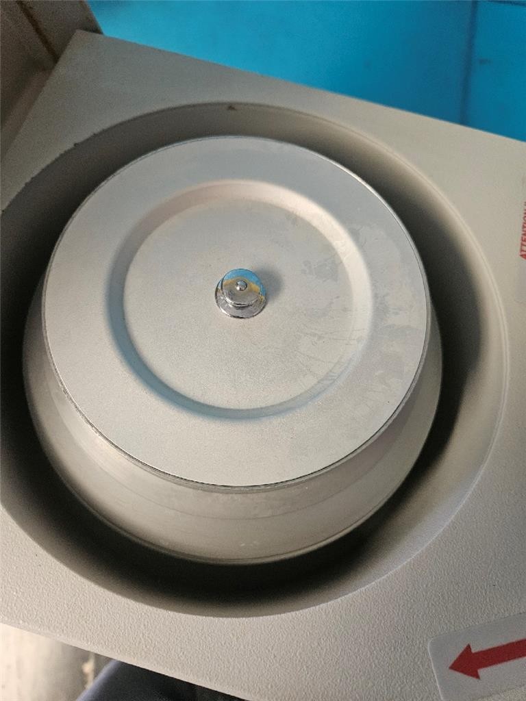 HERMLE 220.59 V 01 CENTRIFUGE ROTOR 14,100 RPM 24 FIXED SLOT 220.59V01 WITH LID