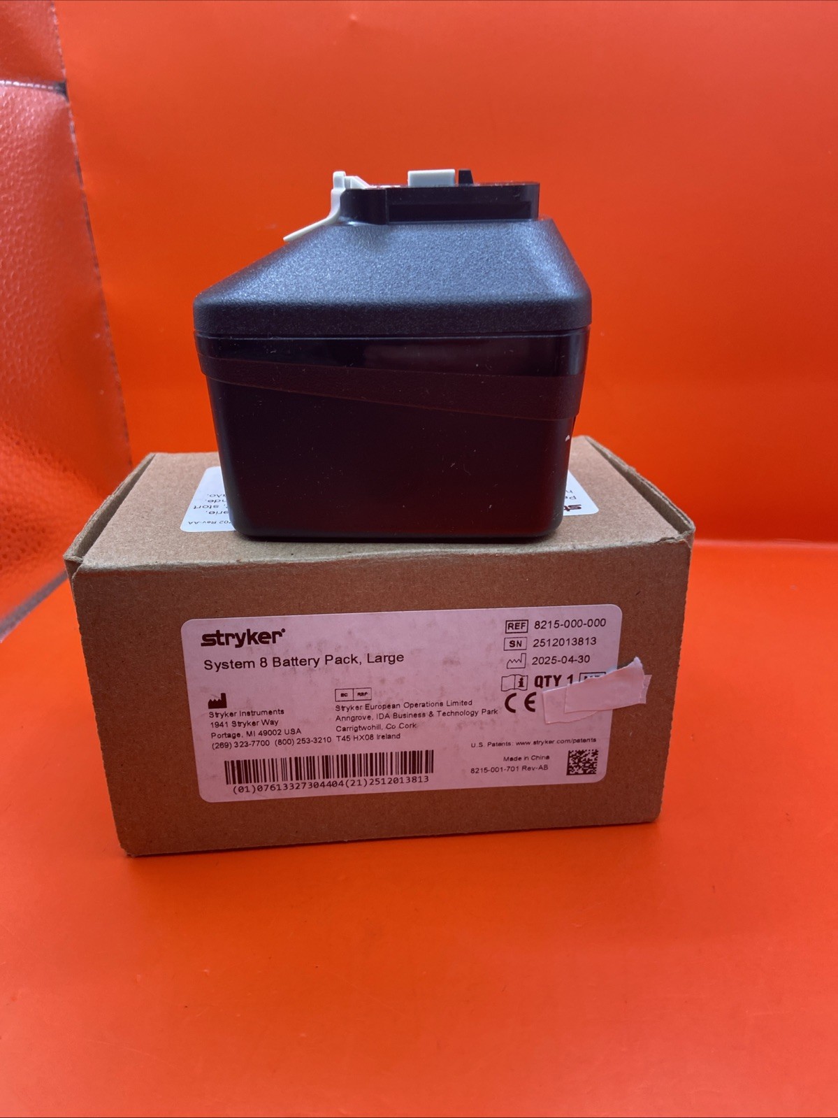 Stryker 8215 Large System 8 Battery New Unused Open Box