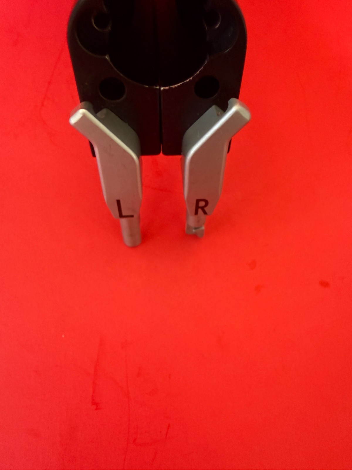 MEDTRONIC THOMPSON 11cm Left and Right OLIF Retractors BLADES ONLY