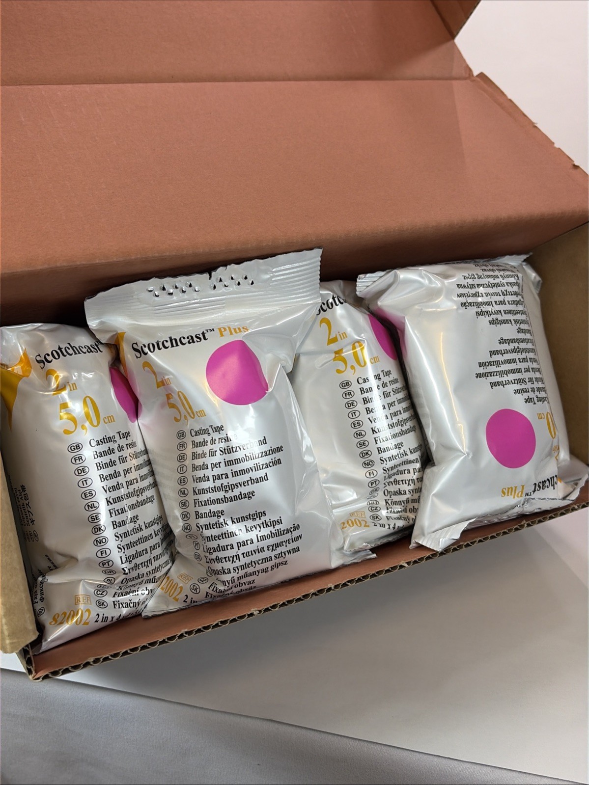 3M Scotchcast Plus Casting Tape, 82002X 2″X4YD PINK 10 Roll/Case EXP 08/2022 NEW