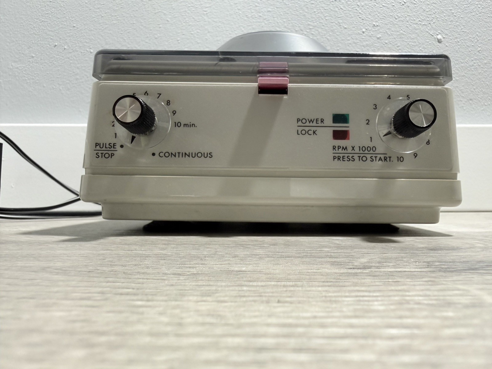 Costar Model 10 Mini Centrifuge 6 Fixed Position Angled Rotor Microcentrifuge