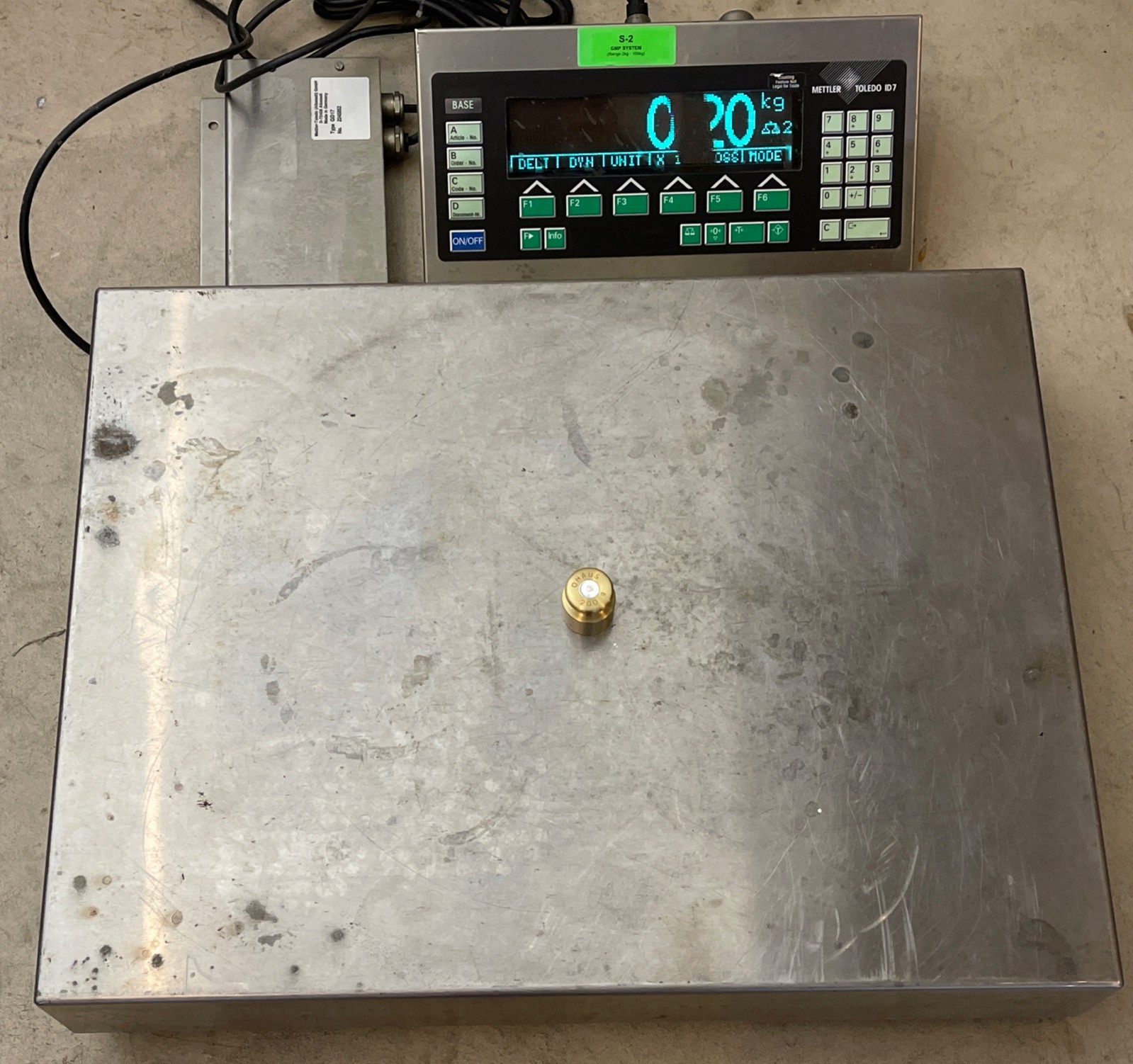 METTLER TOLEDO MODEL 2097 SCALE PLATFORM & ID7 WEIGHING TERMINAL 0.05-400LBS RAN