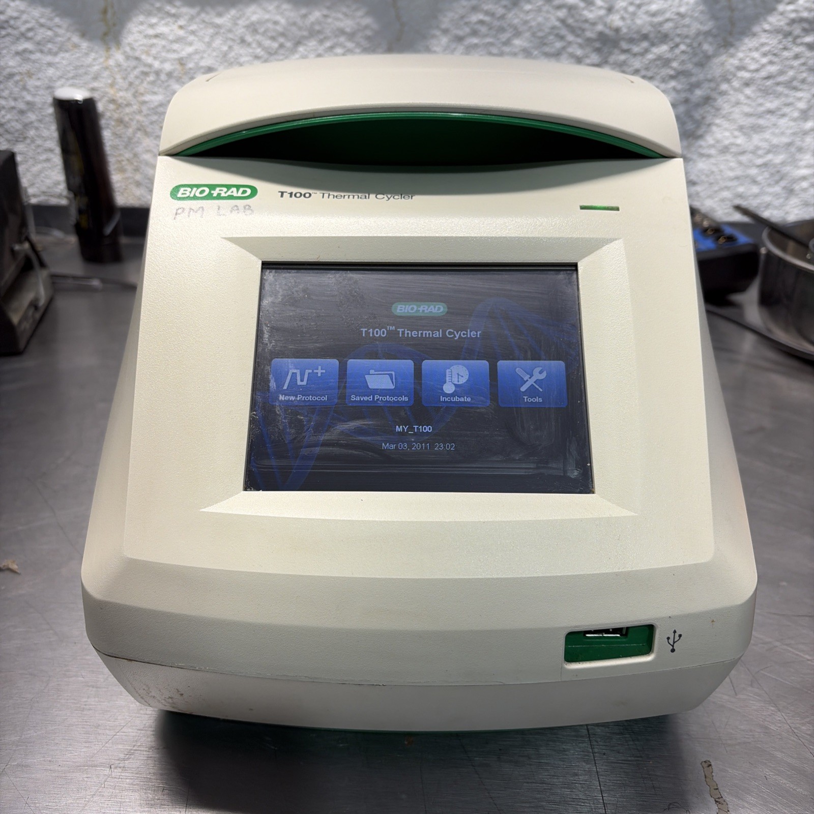 Bio-Rad T100 Thermal Cycler