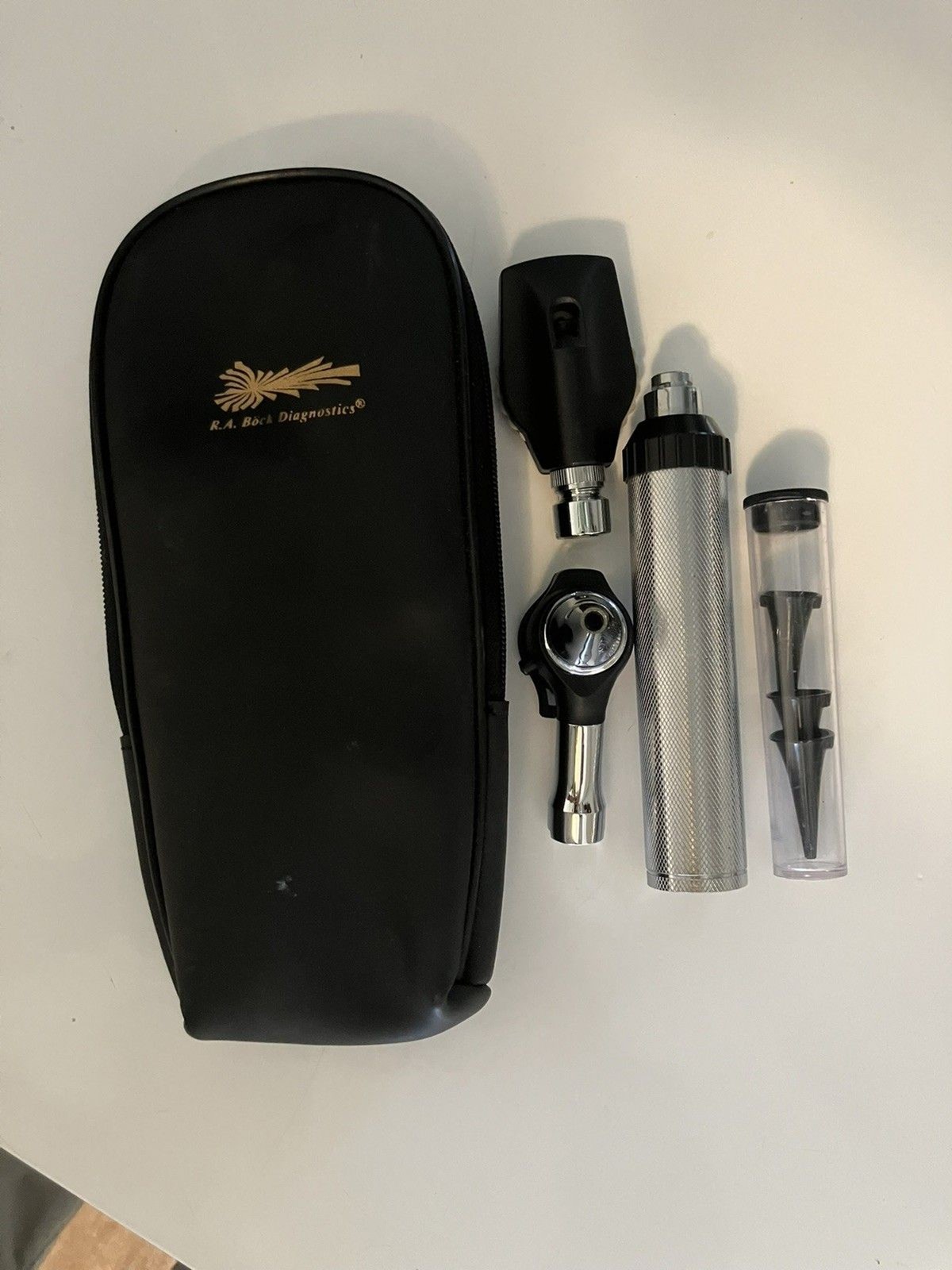 Diagnostics Otoscope Ophthalmoscope Kit and Zippered Case RA Bock, Used Great