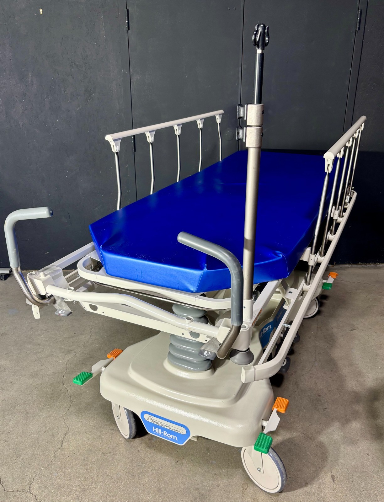 Hill-Rom P8000 Tran Star Gentle Ride Procedural Stretcher