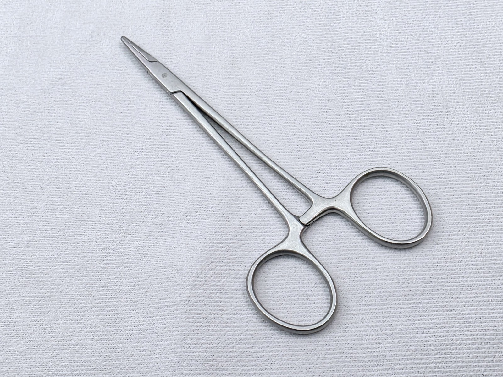 Miltex 8-6 Webster Needle Holder, Delicate, Smooth Jaws, Standard Pattern