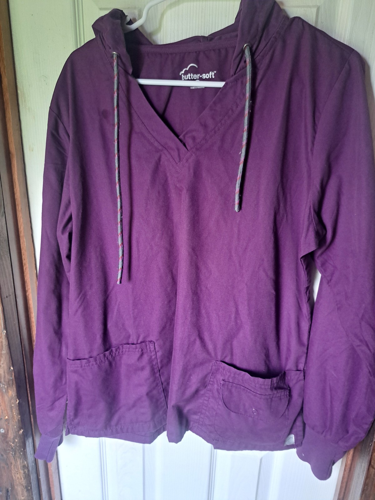 Butter-Soft Women Purple Hooded Scrub Top Size M Medical Healthcare Uniform #15