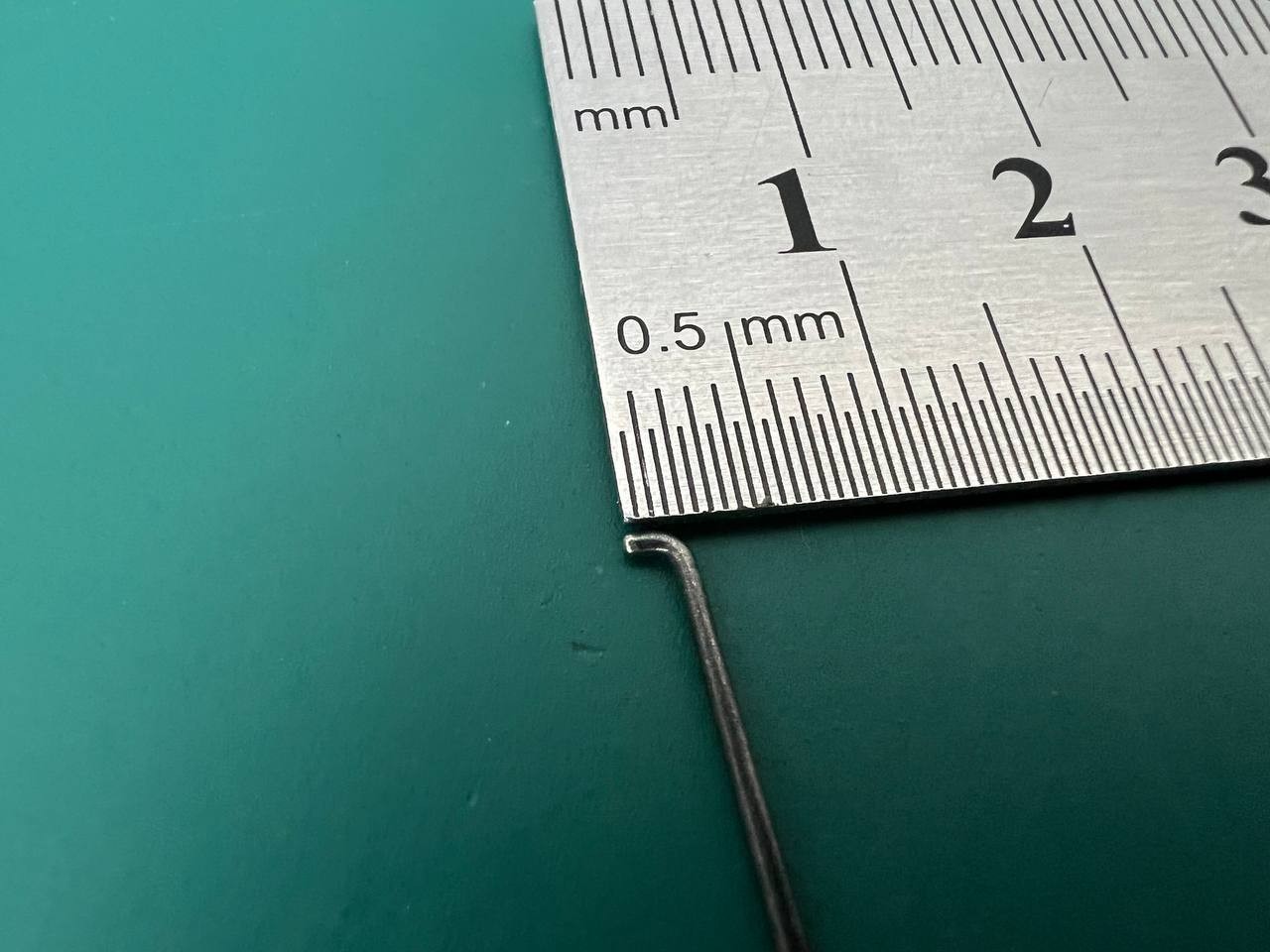Medtronic 9569689 MetrX II Micro Nerve Hook, Right, Bayonet Neuro Spine