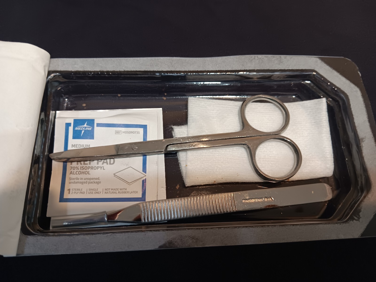 Suture removal tray #MDS7088588   1pk/12 ea