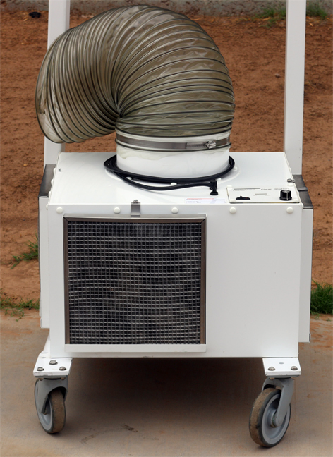 International Portland Corporation 450 Class 100 Positive Clean Air Station