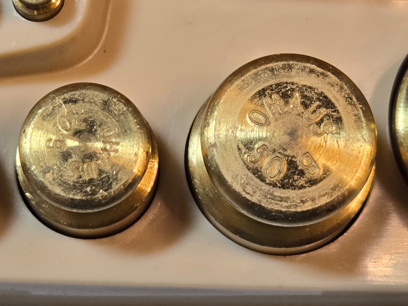 OHAUS 15 Piece Sto-A-Weigh Brass Calibration Weight Set – Calibrated