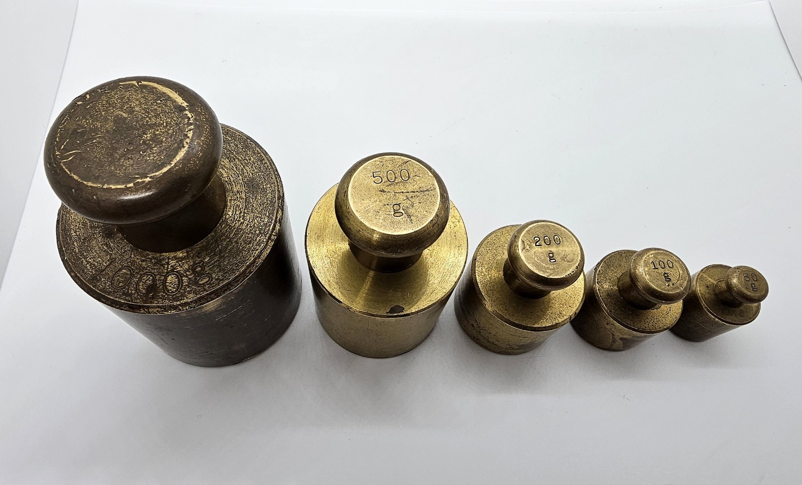 5 Screw Top Knobs BRASS SCALE WEIGHTS, Calibration Apothecary 1000 500 200 Grams
