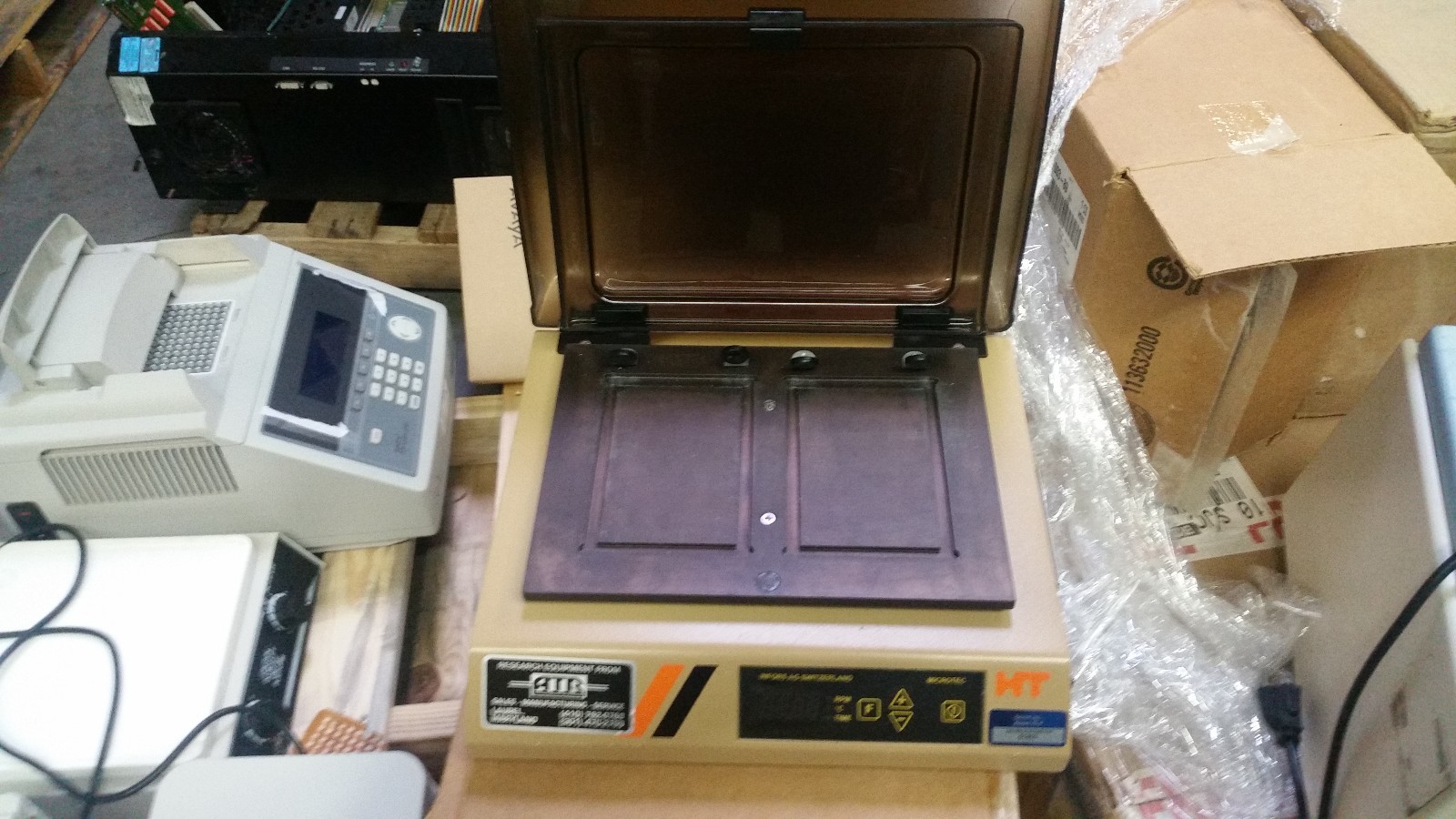 Infors HT AG Mini Laboratory Incubator Shaker AK120/6