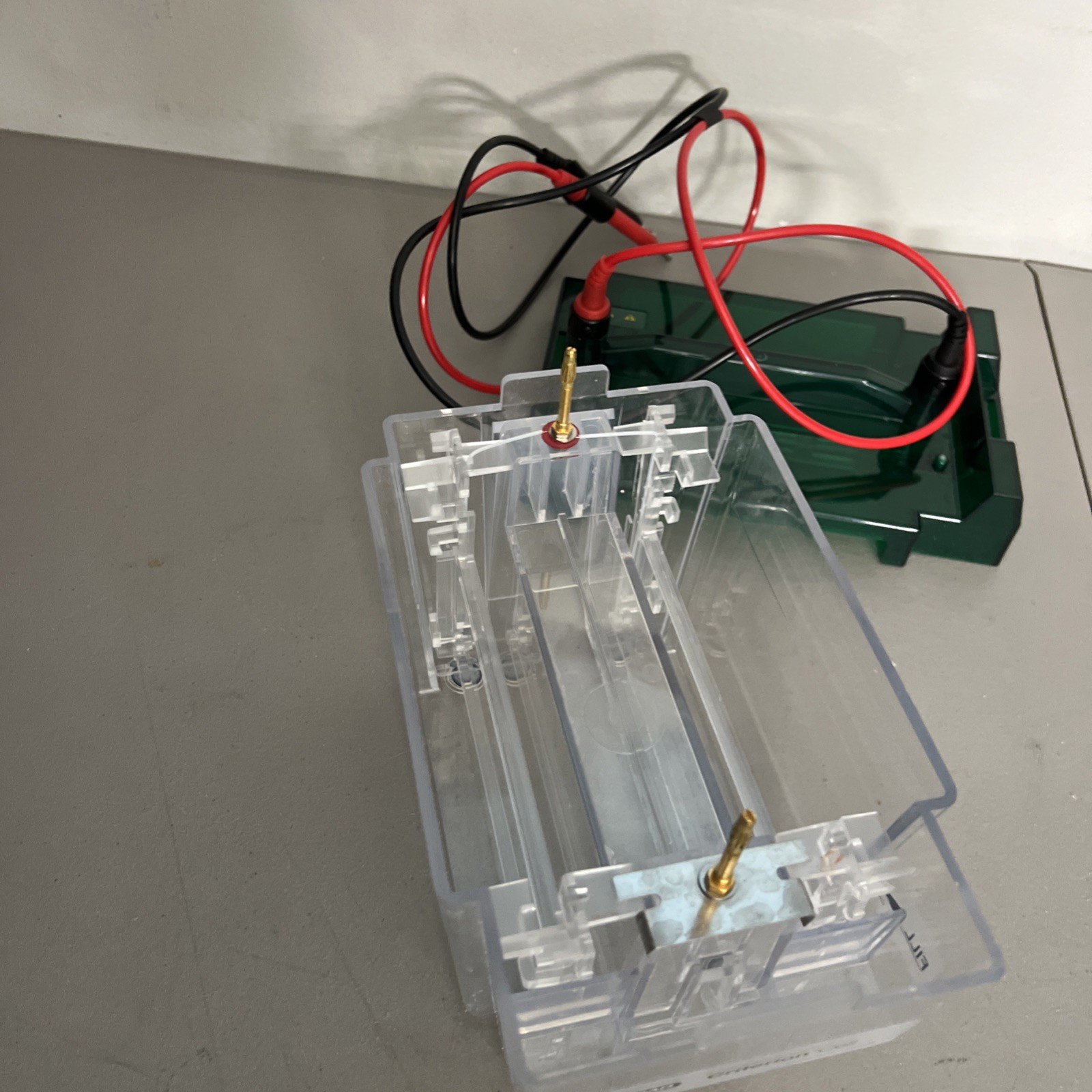 Bio-Rad Criterion Cell Midi Vertical Electrophoresis System Biorad- Working