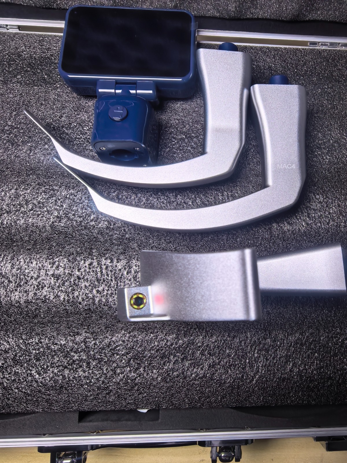 3.5 inch HD Touch Screen Digital Video Laryngoscope with 3 Reusable Blade