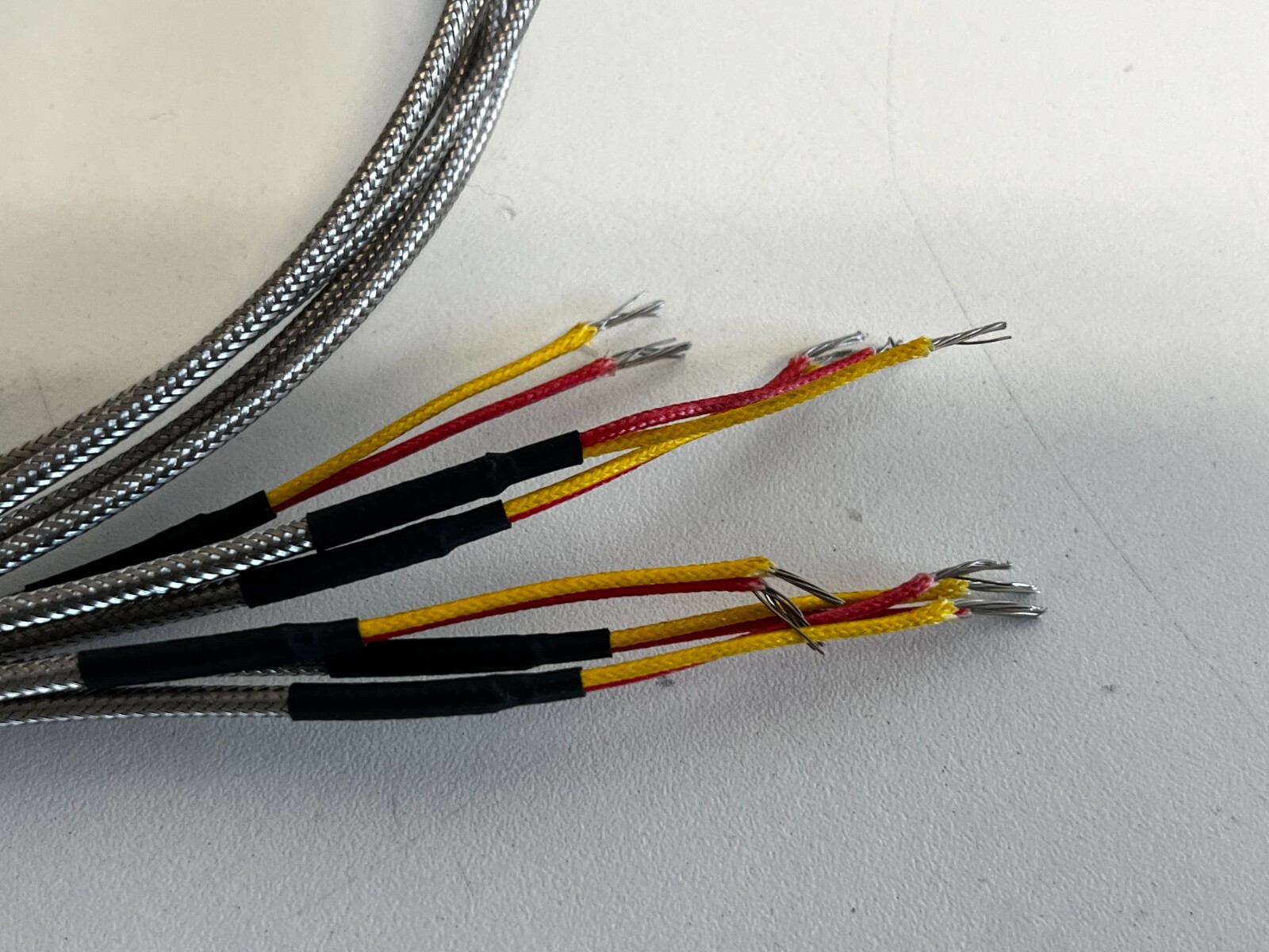 ZZ10: Lot of 6 1428SB-1-A1-B32-K Cables