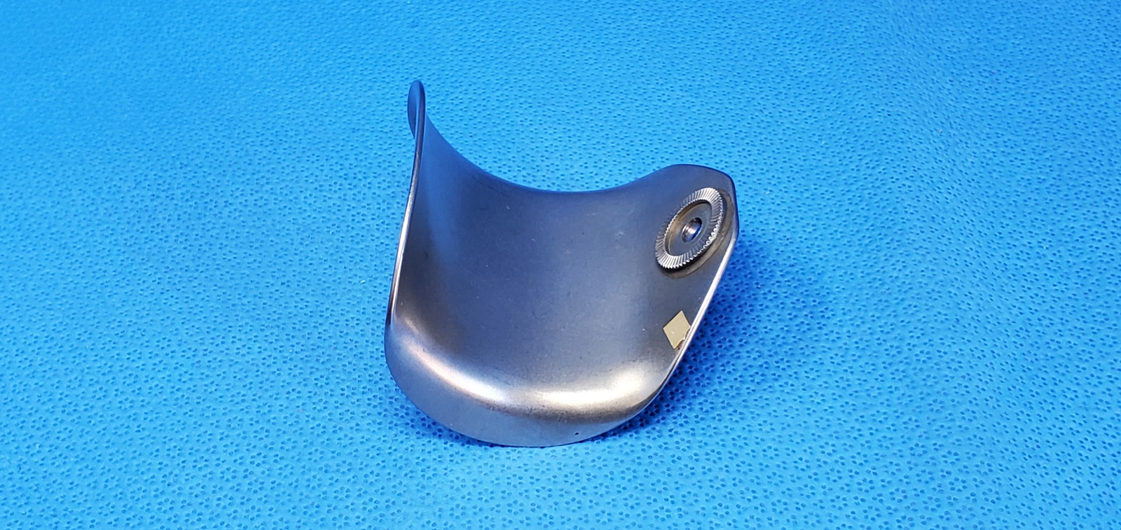 Thompson 45041 Balfour Blade, Rotatable, Retractor w/ Lips, 3 1/4″ x 3″
