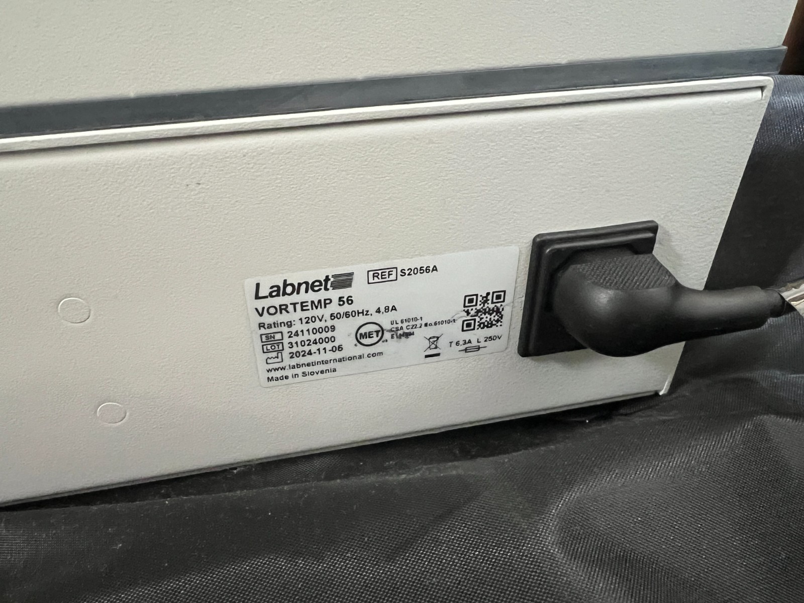 Labnet Vortemp 56 Incubator Shaker w/ Microtube Platform 2024-11-05