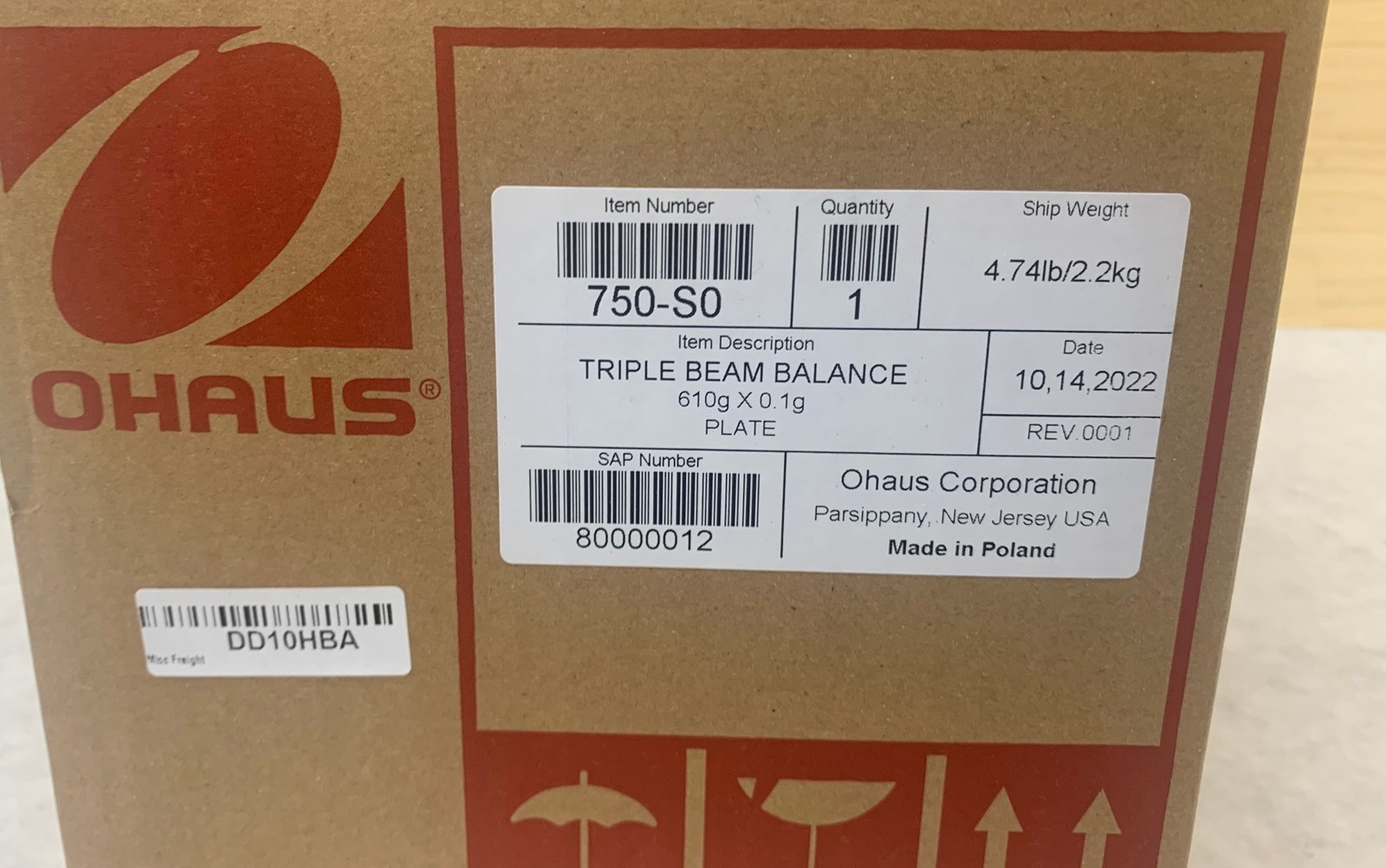 Ohaus 750-S0 Triple Beam Balance w/ Stainless Steel Pan – 610g x 0.1g