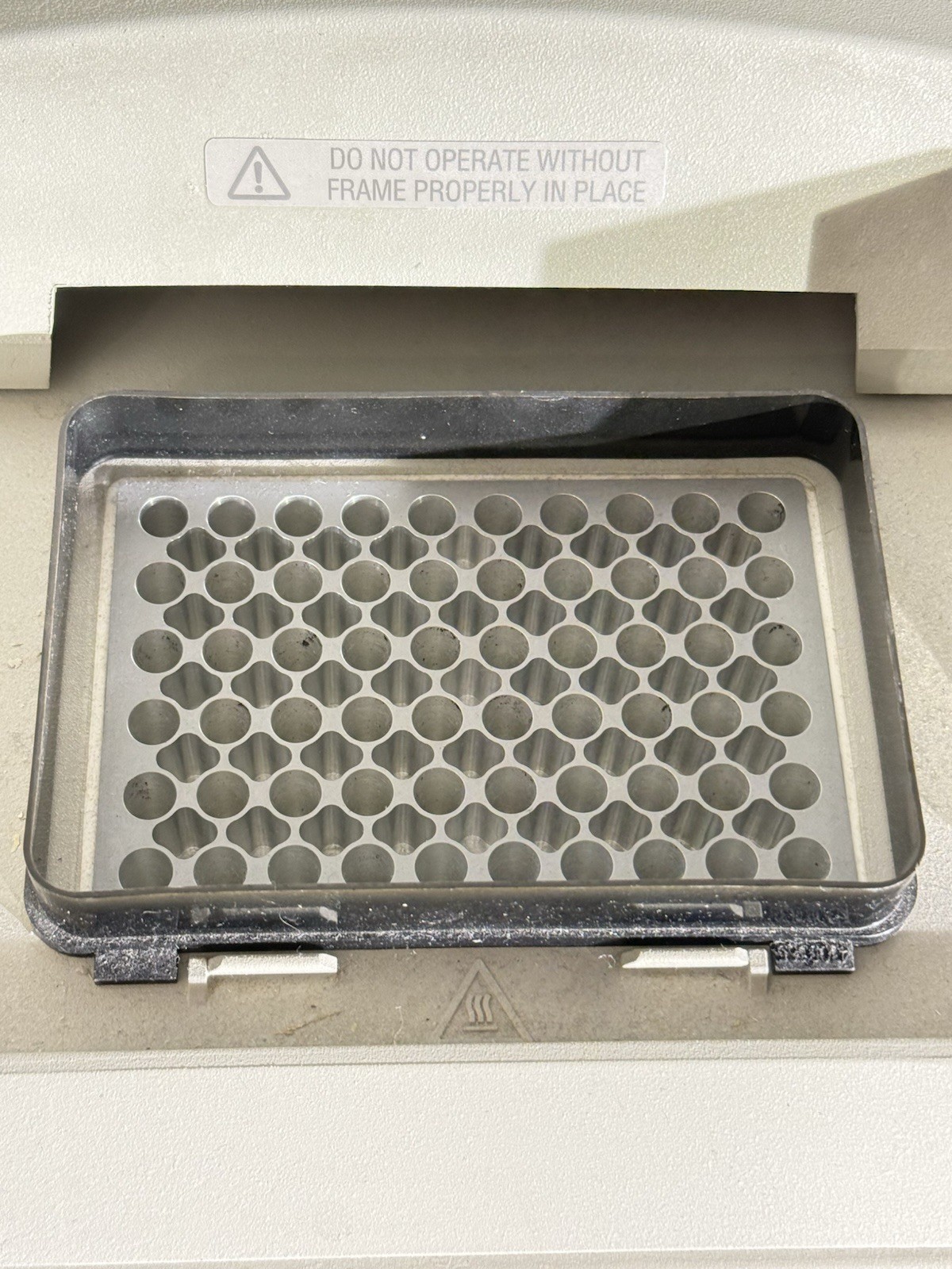 Applied Biosystems GeneAmp PCR 9700 System Thermal Cycler Dual N8050200