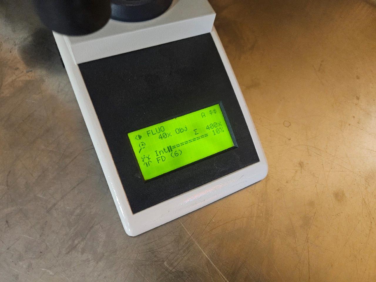 LEICA DM4000 B UPRIGHT CLINICAL RESEARCH MICROSCOPE DM 4000-B W/ 4 OBJECTIVES