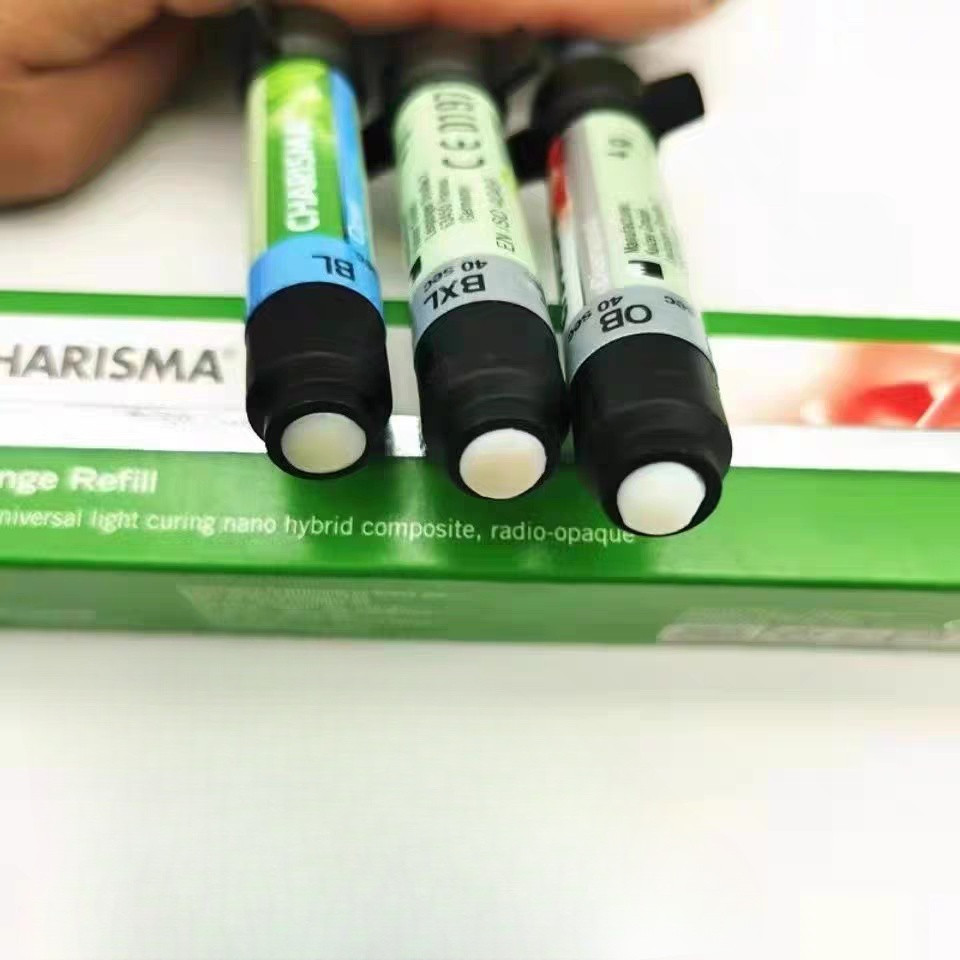 Dental KULZER CHARISMA BL Bleach White Light Cure Composite Resin Opal