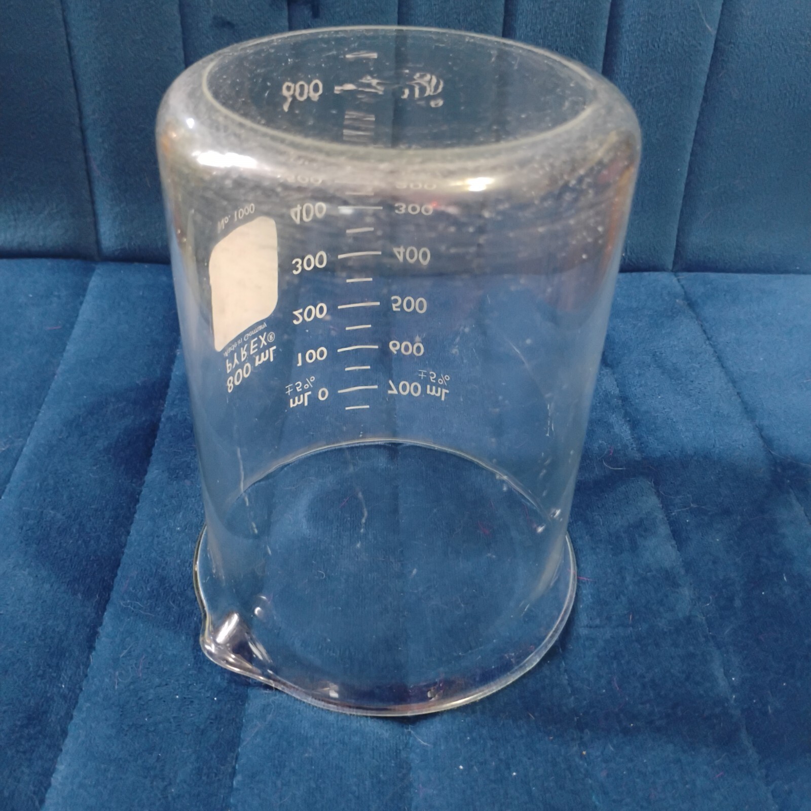 PYREX 800 mL Graduated Beaker Griffin Low Form Heat Resistant Apothecary Germany