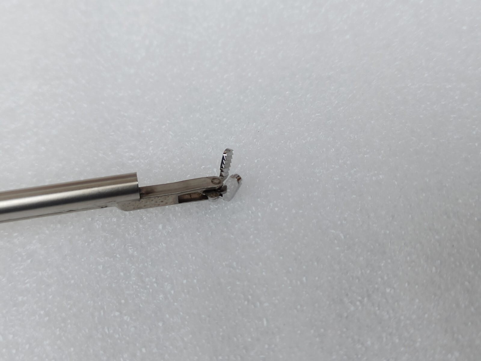 ACMI Circon E8215 Rigid Optical Grasping Forceps Urology Grasping Pliers Urology
