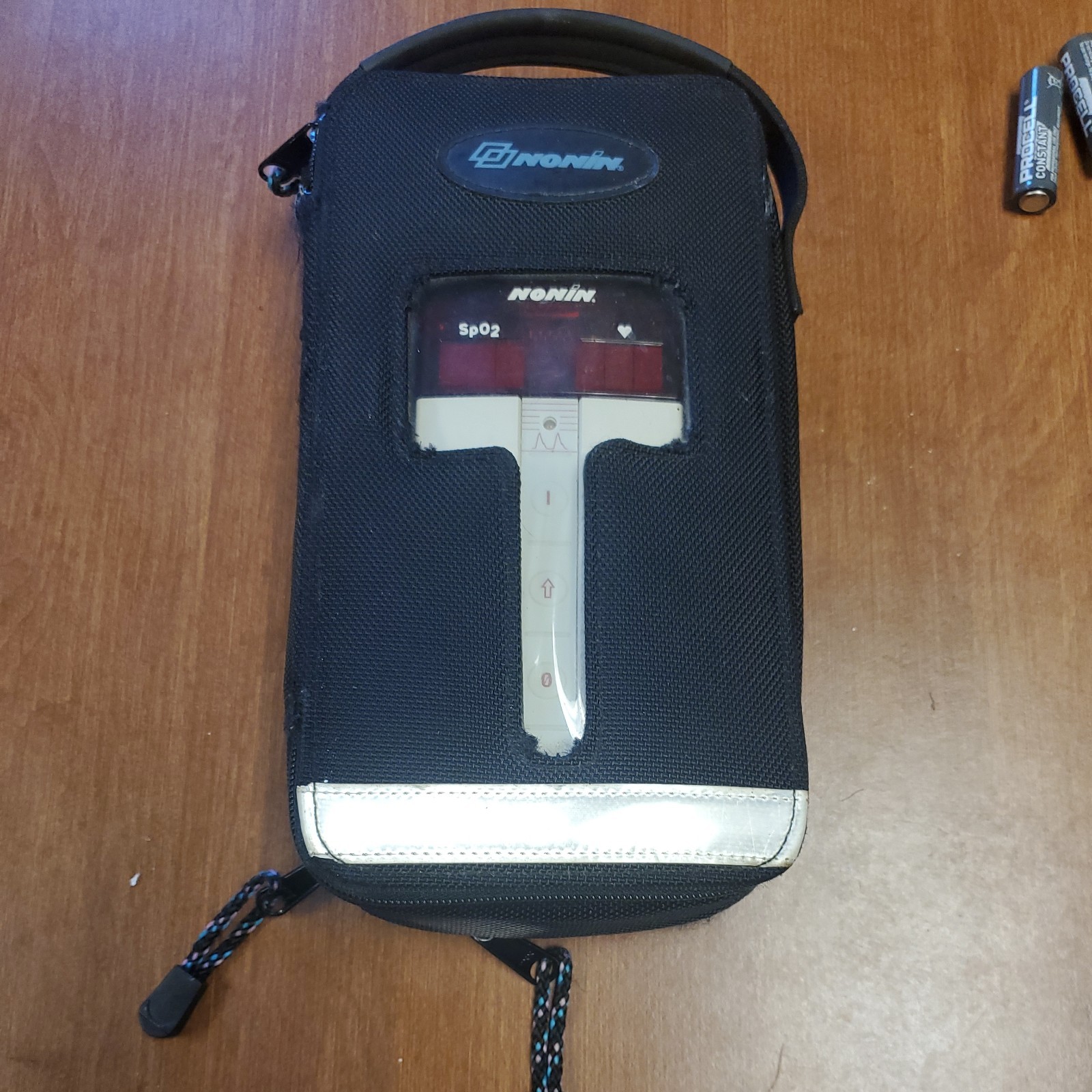 Nonin Medical 8500 With 8000AA Adult Sensor SpO2 Sensor And Heart Rate