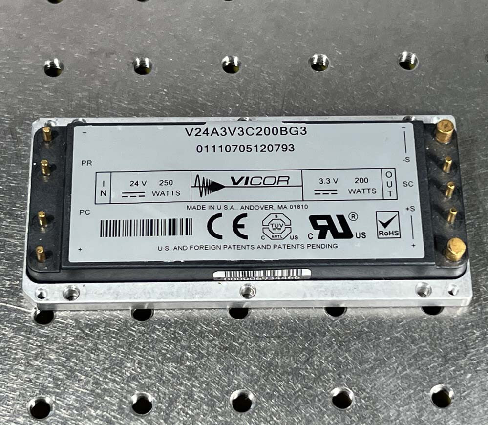 Vicor DC /DC converter V24A3V3C200BG3, 24V in 3.3V out Programmable