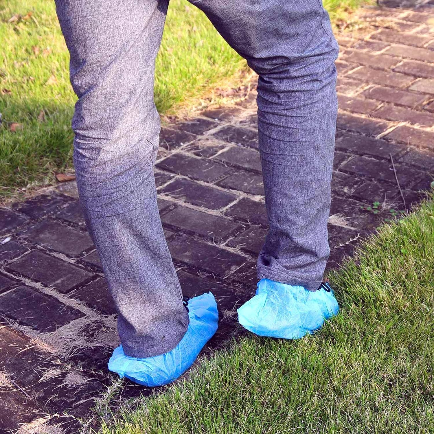 Eco-Friendly X-Large Disposable Shoe Covers – Non-Slip & Waterproof, 100 Pieces