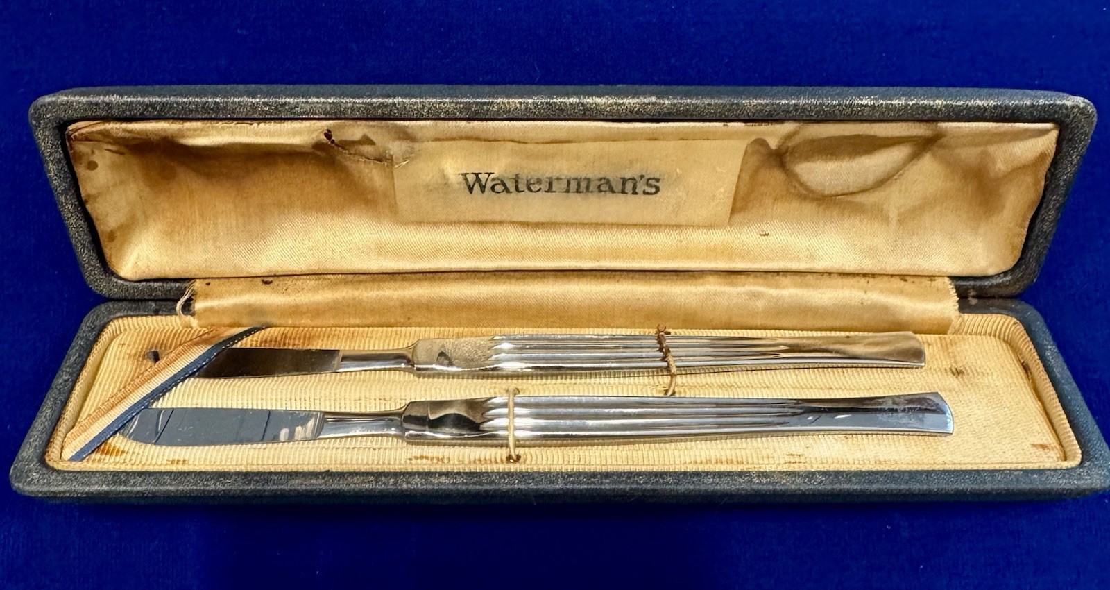 Vintage Surgical Knife Pair Two Sizes in Waterman’s Presentation Case Unmarked