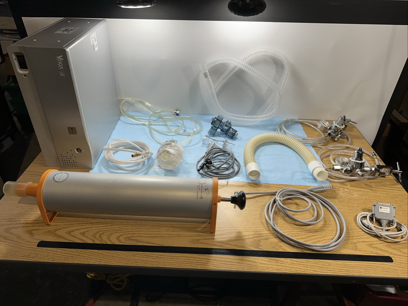 Carefusion Vmax Encore 22 Analyzer #777494 With 12 Accessories ￼