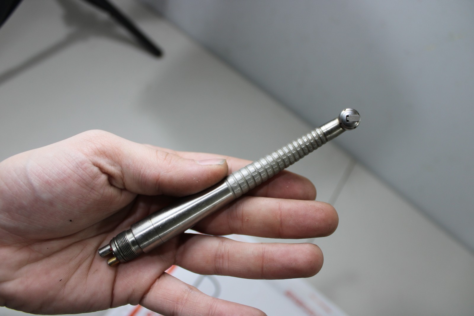 Midwest Tradition Screw Type FiberOptic Dental Handpiece contra angle waterspray