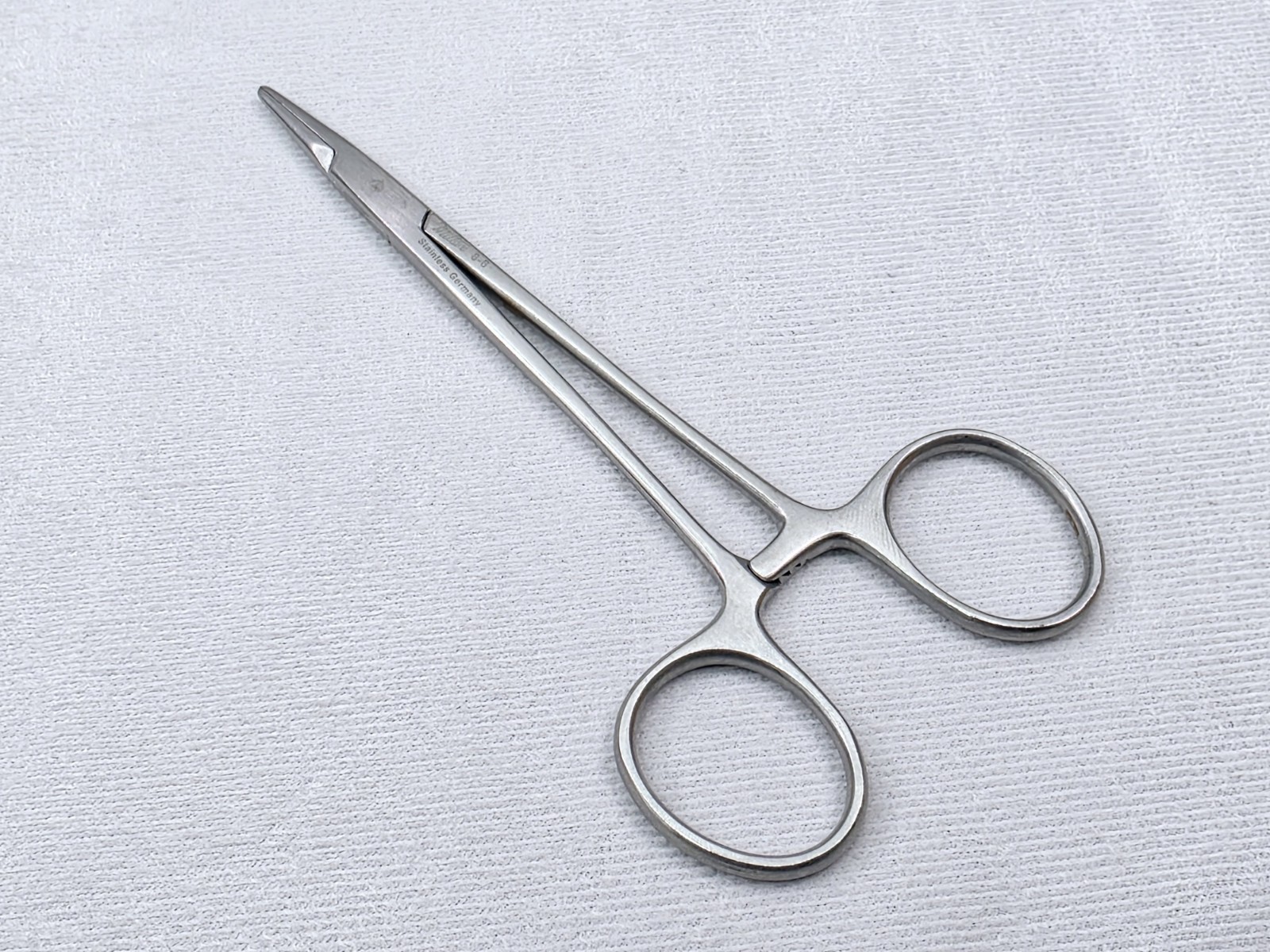 Miltex 8-6 Webster Needle Holder, Delicate, Smooth Jaws, Standard Pattern